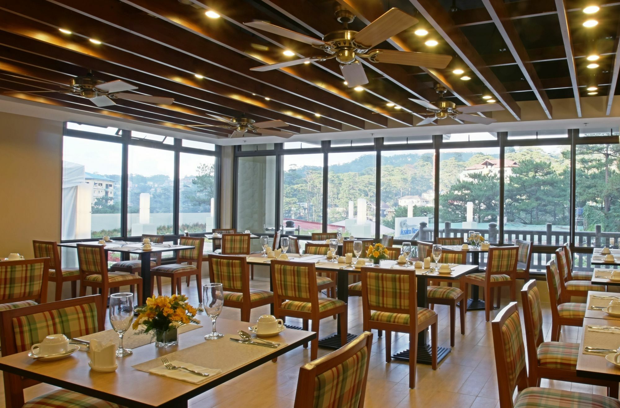 באגויו Azalea Residences Baguio מראה חיצוני תמונה